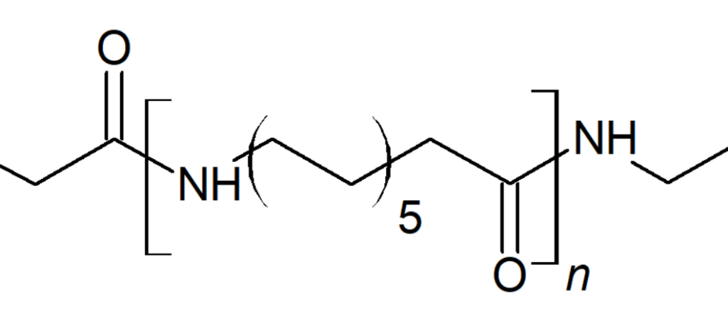 PA12の化学構造式